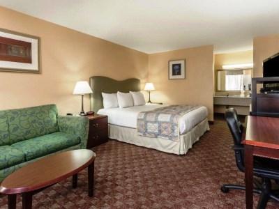 Отель Ramada By Wyndham Altamonte Springs Near I-4 Экстерьер фото