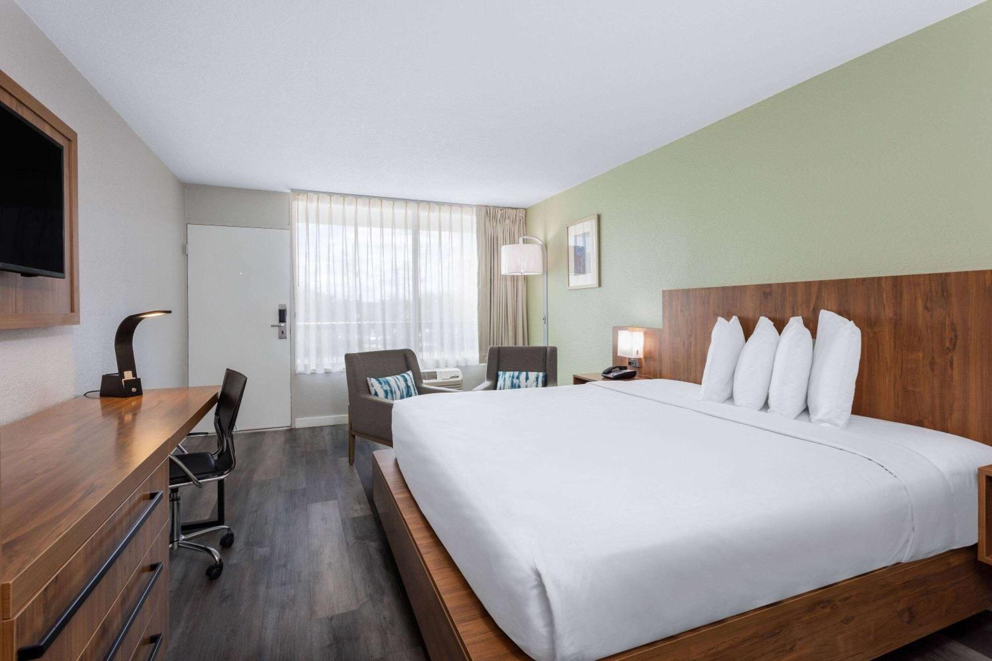 Отель Ramada By Wyndham Altamonte Springs Near I-4 Экстерьер фото
