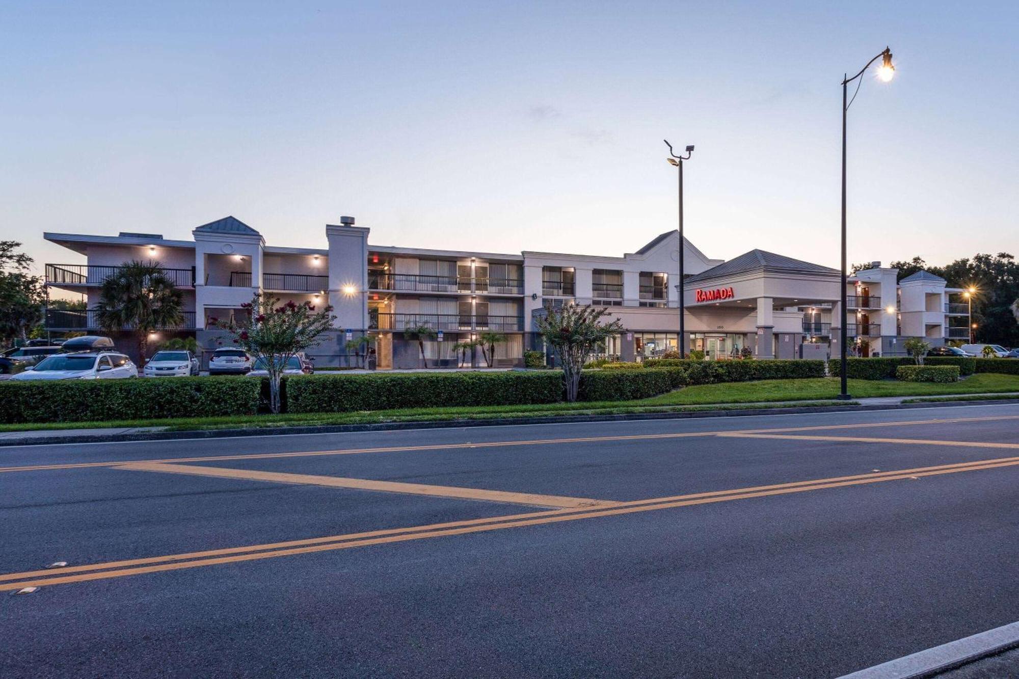 Отель Ramada By Wyndham Altamonte Springs Near I-4 Экстерьер фото
